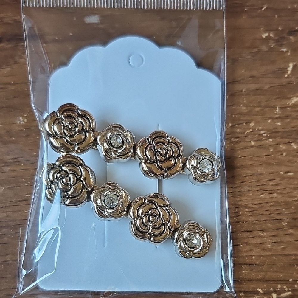 New Gold Tone Flower Hair Clips Pair With Rhinestones - Aligator Clip